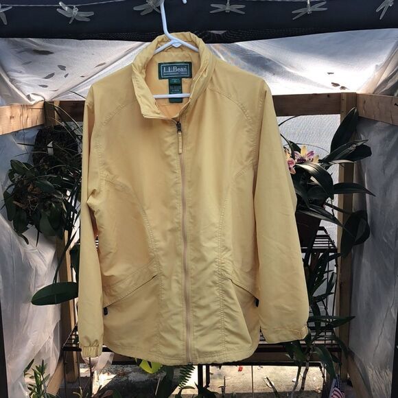 LL Bean 100% Nylon Soft Shell Jacket Womens XL Nice yellow. Roll away hood - Picture 10 of 14